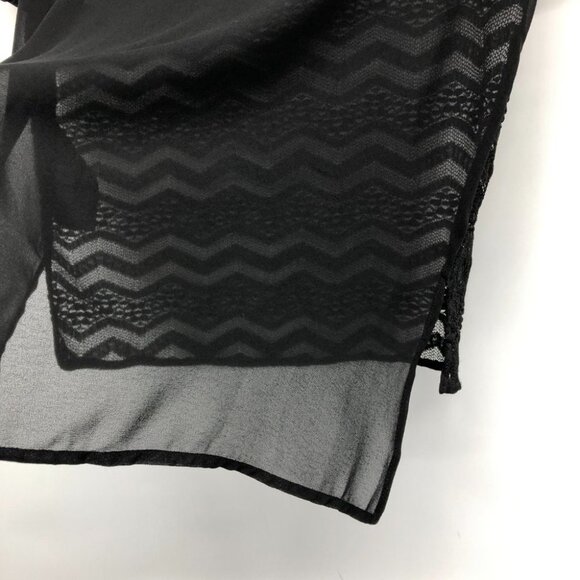 Guess Black Lace Chevron Sheer Short Sleeve Top size S - Picture 12 of 16